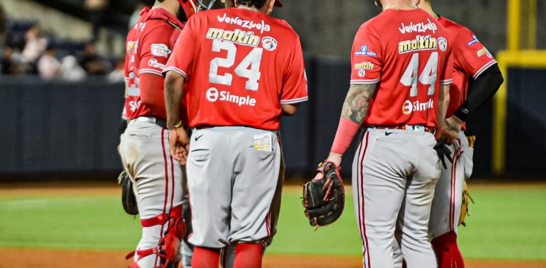 CARDENALES CAE POR LA MÍNIMA ANTE MARGARITA - Cardenales de Lara B.B.C GRUPAL 08 01 - Cardenales de Lara B.B.C