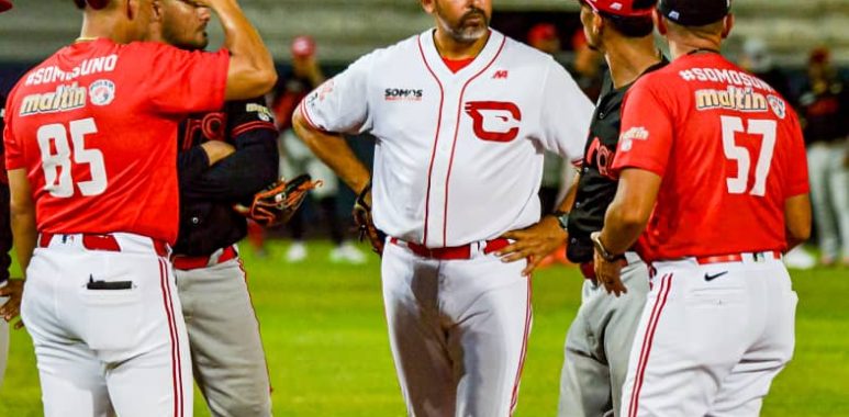 GRUPAL 04 10 e1744660284440 - Cardenales de Lara B.B.C