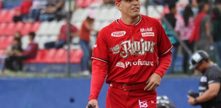Adrian De Horta - Cardenales de Lara B.B.C