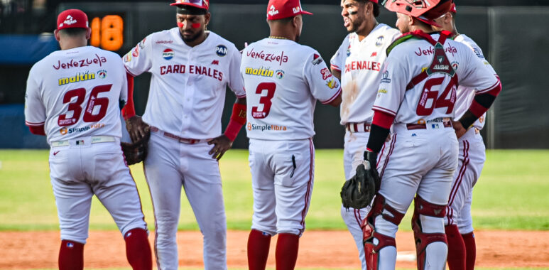 CARDENALES CAE ANTE LOS TIBURONES - Cardenales de Lara B.B.C DSC 6018 2 - Cardenales de Lara B.B.C