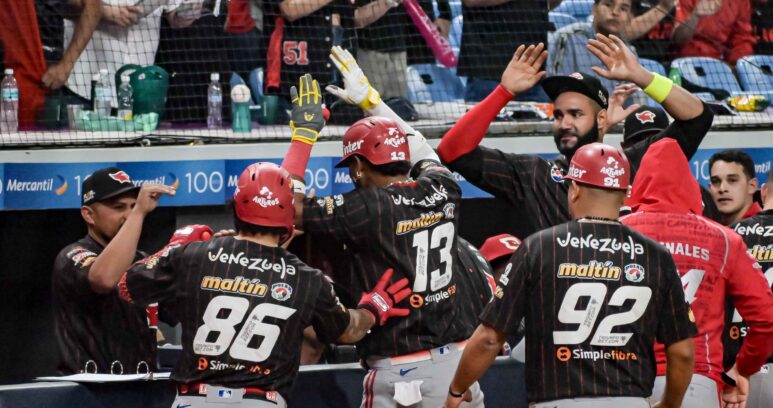 DSC 2524 3 - Cardenales de Lara B.B.C