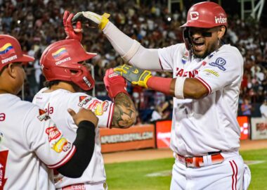 DSC 6061 2 - Cardenales de Lara B.B.C